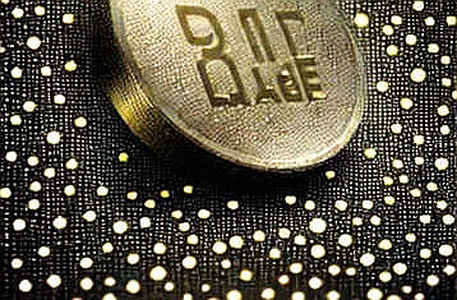 The Dollar Weakening: Why Gold's Rally Is a Signal for Crypto's Next Narrative Shift The Dollar Weakening: Why Gold's Rally Is a Signal for Crypto's Next Narrative Shift